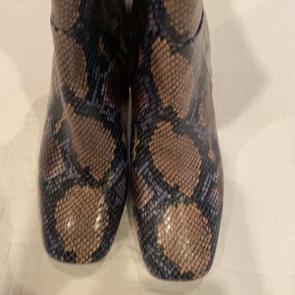 NWT SAM EDELMAN snake print Clarem boots - Picture 7 of 15